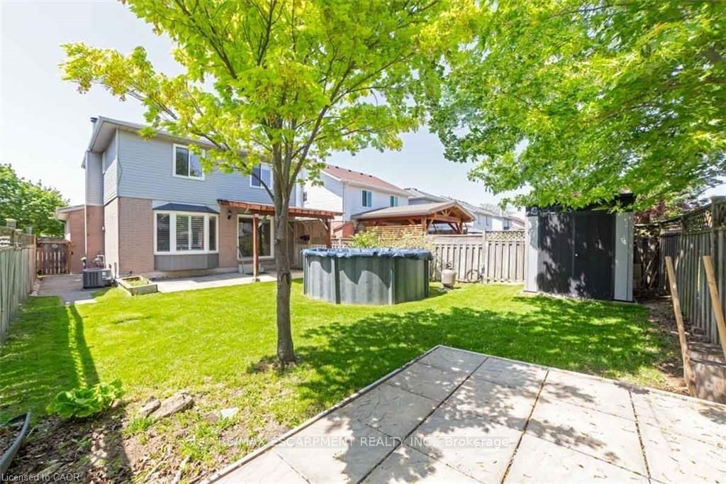 19 Beachgrove Crescent Property Photo 37