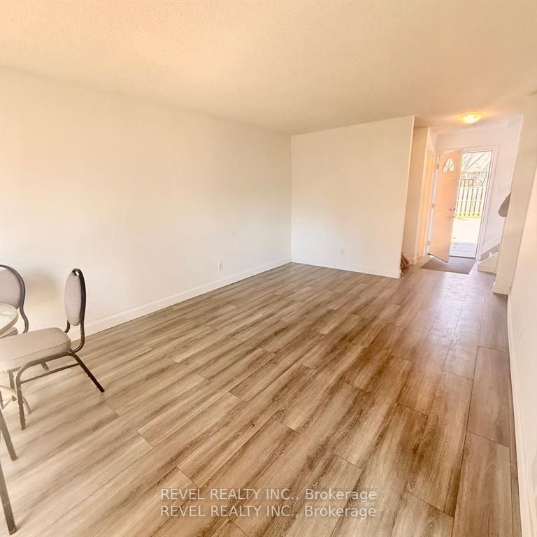 873 Southdale Road E Property Photo 6