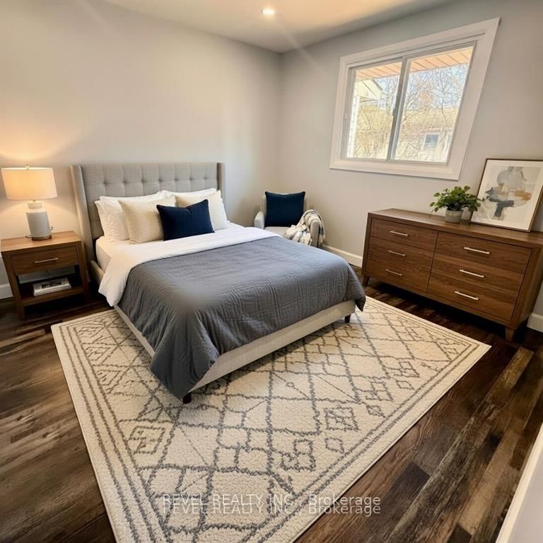 873 Southdale Road E Property Photo 8