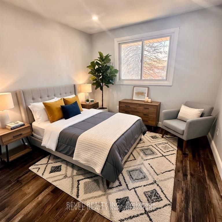 873 Southdale Road E Property Photo 12