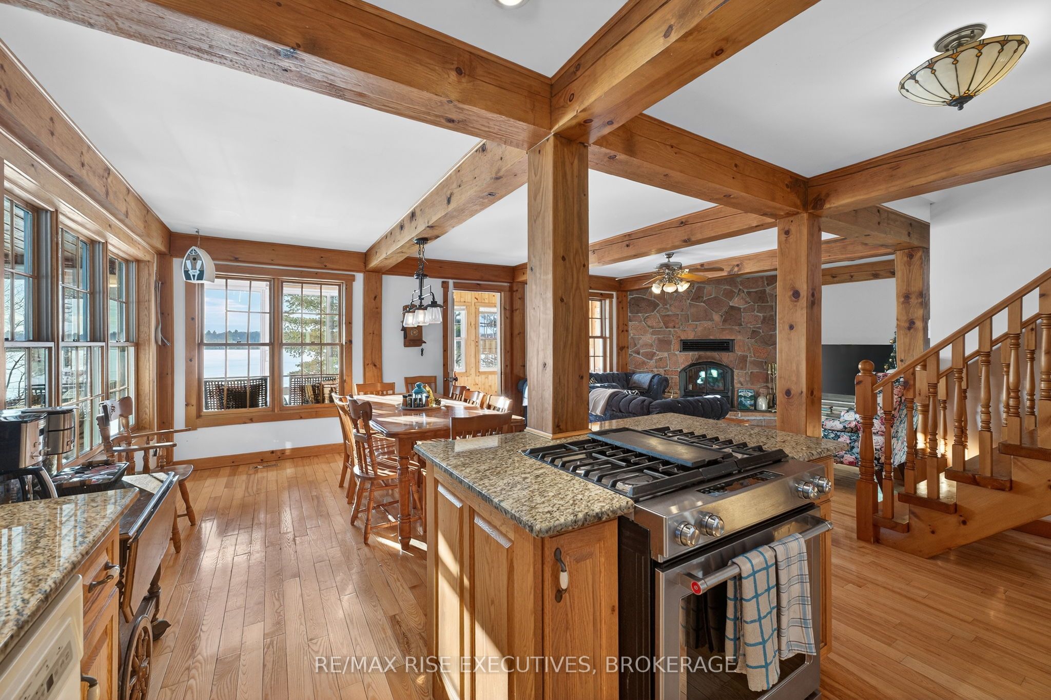 1093b Two Loon Lane Property Photo 7