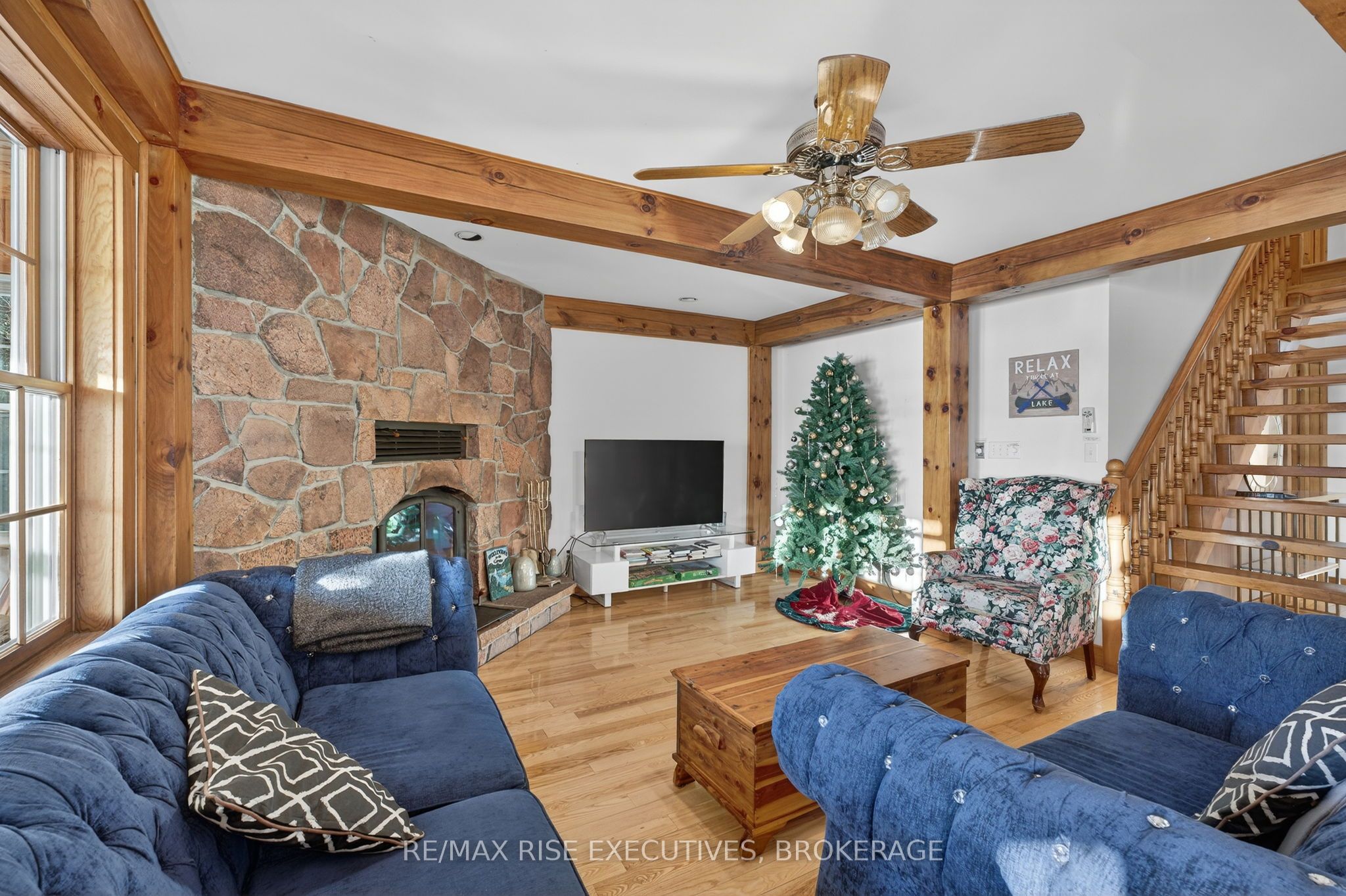 1093b Two Loon Lane Property Photo 9