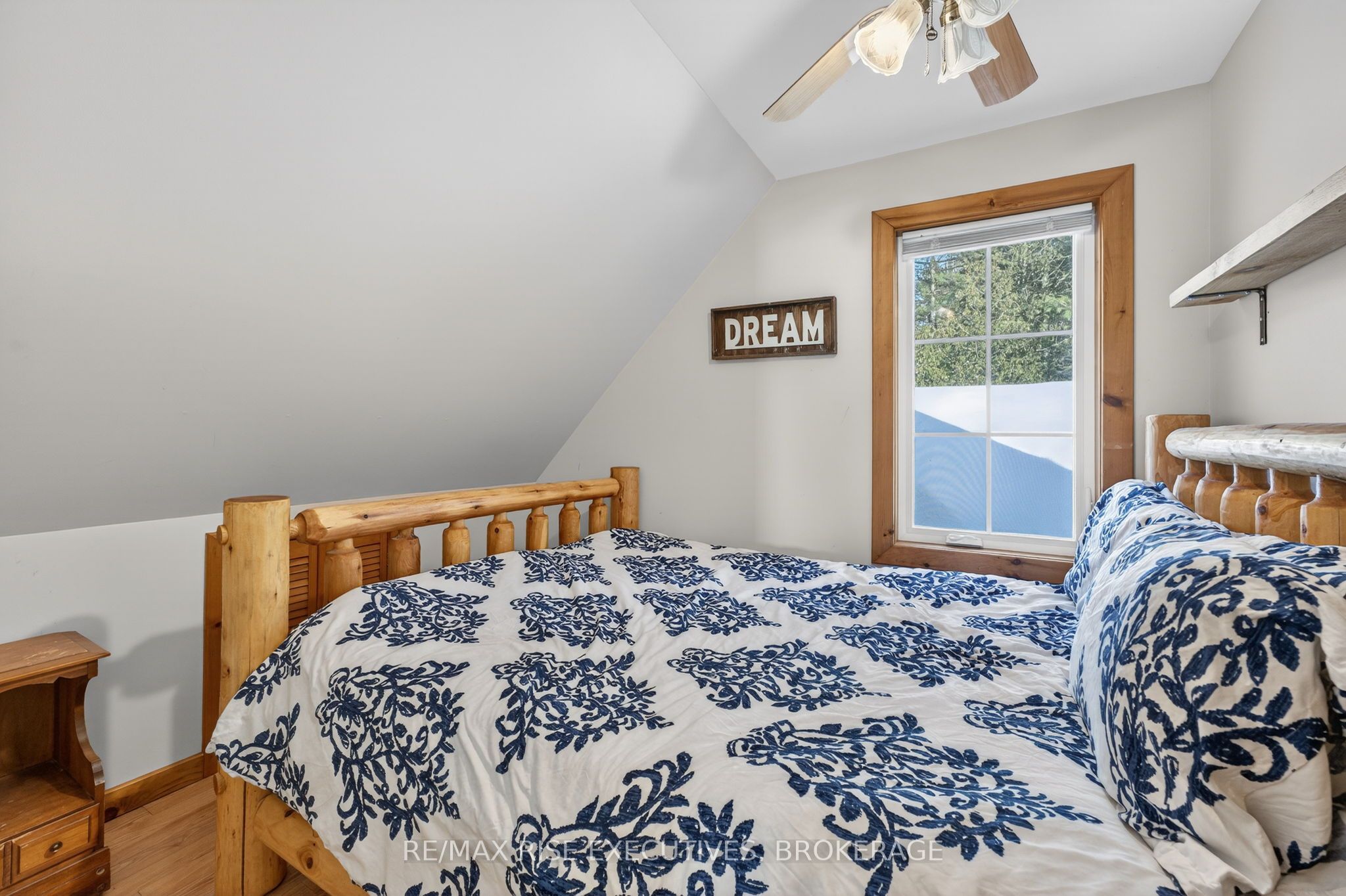 1093b Two Loon Lane Property Photo 24