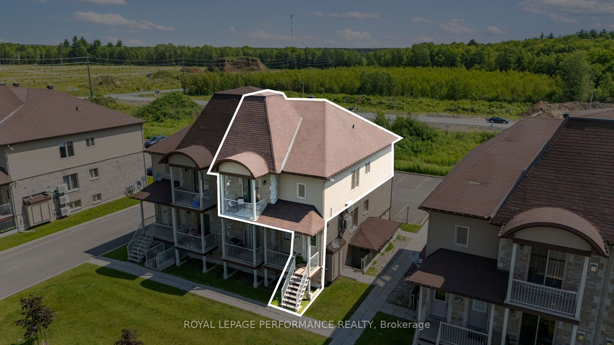185 Bourdeau Boulevard 3 Property Photo 5