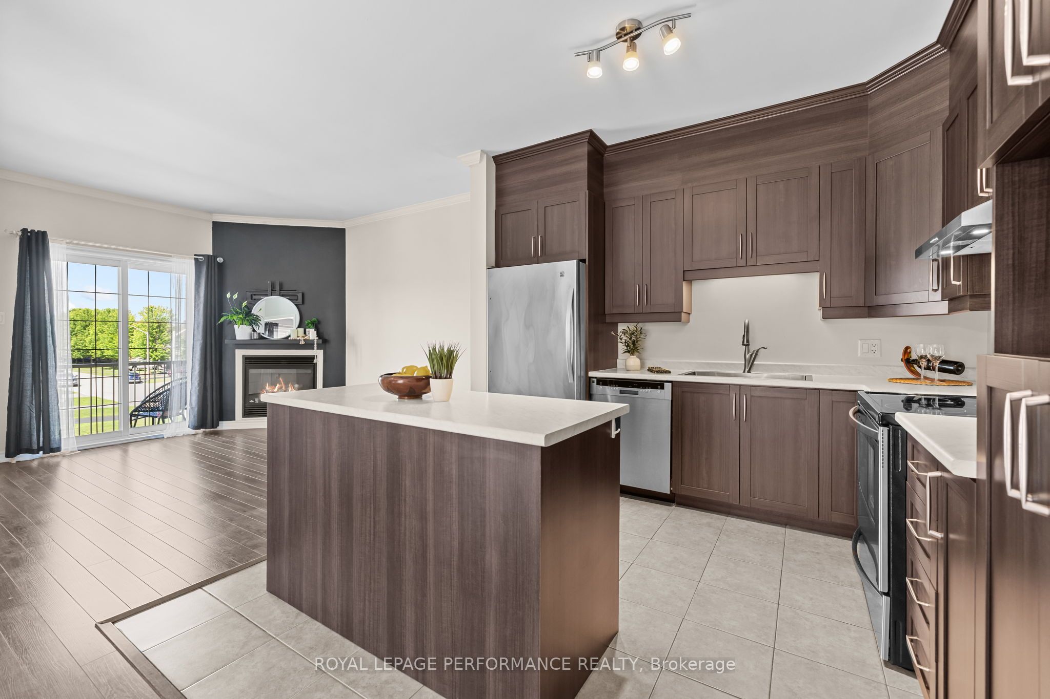 185 Bourdeau Boulevard 3 Property Photo 16