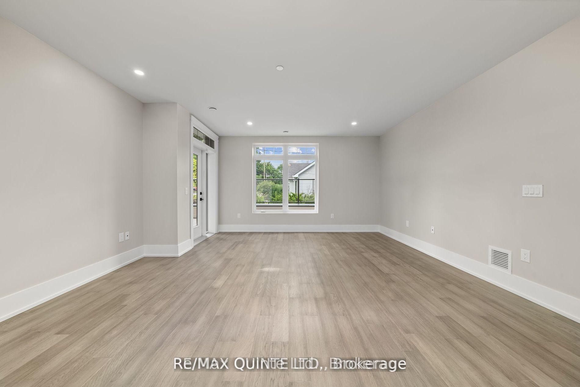 17 Cleave Avenue 305 Property Photo 5