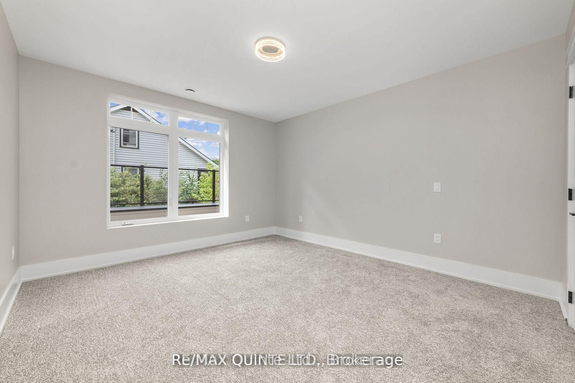17 Cleave Avenue 305 Property Photo 13