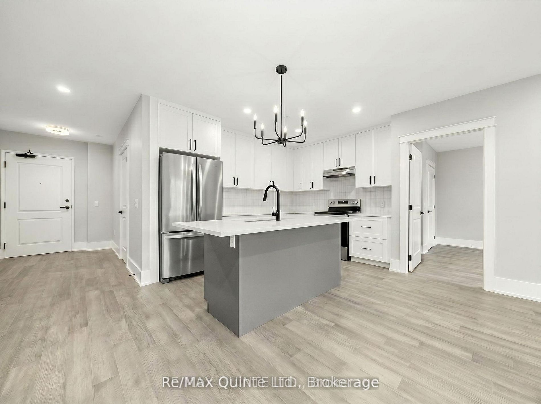 17 Cleave Avenue 505 Property Photo 2