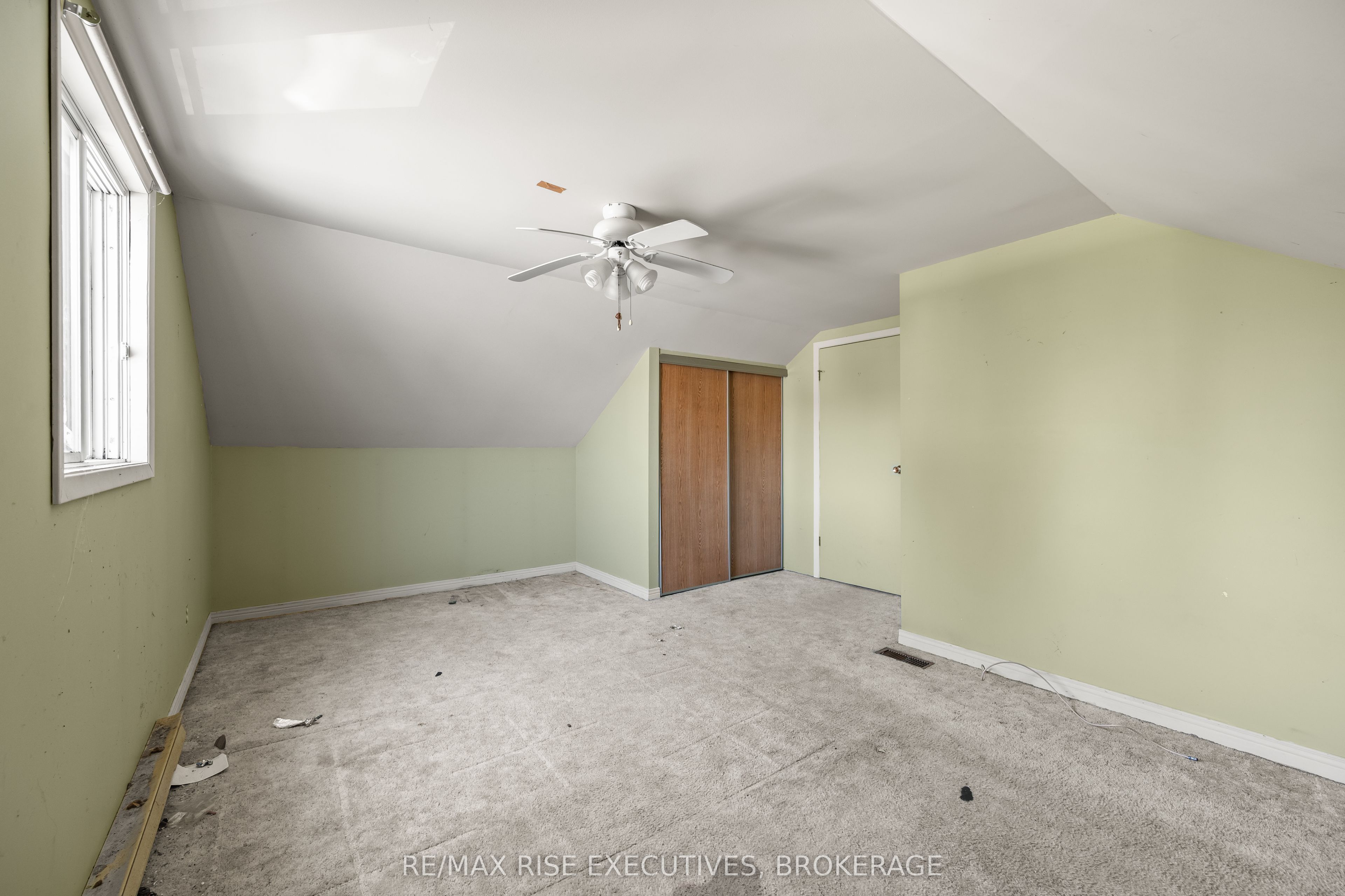 690 Johnson Street Property Photo 26
