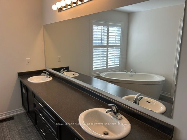 57 Macbean Crescent Property Photo 13