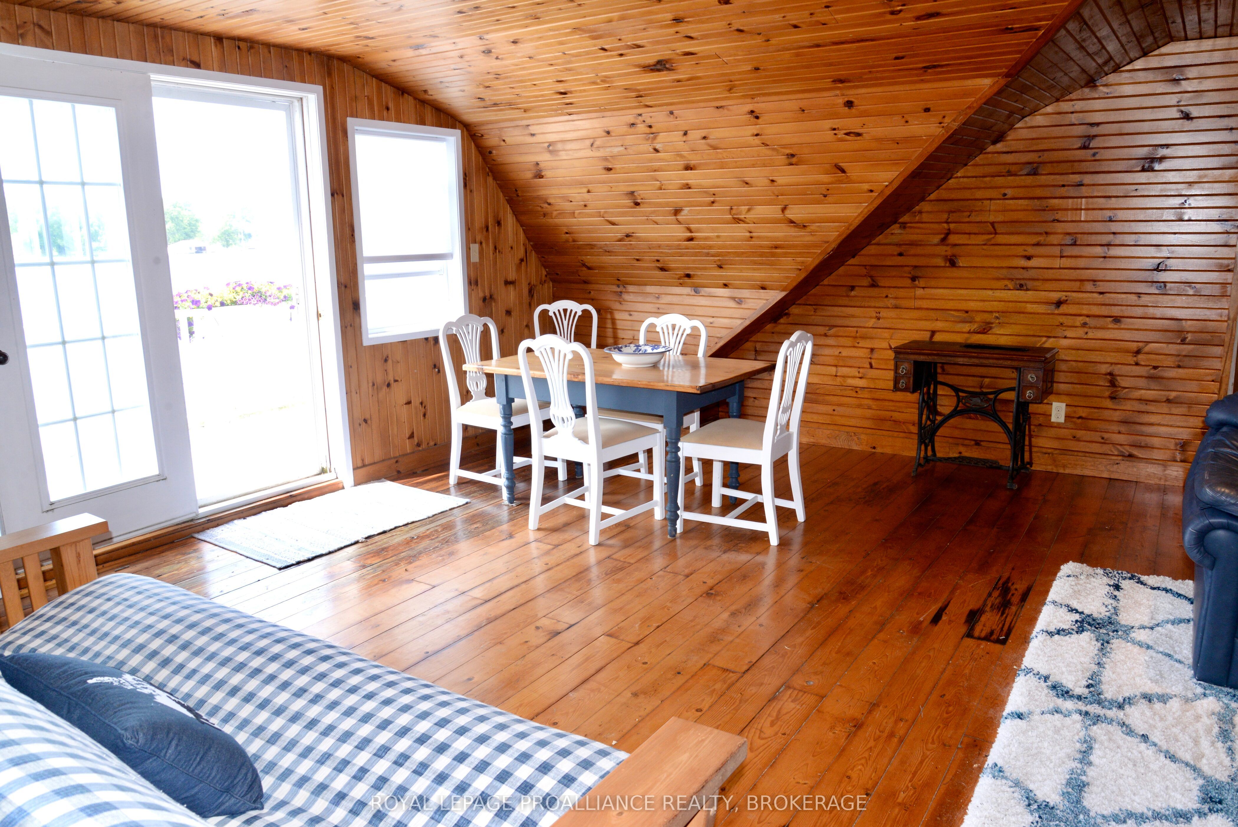121 Tremont Park Island Property Photo 28