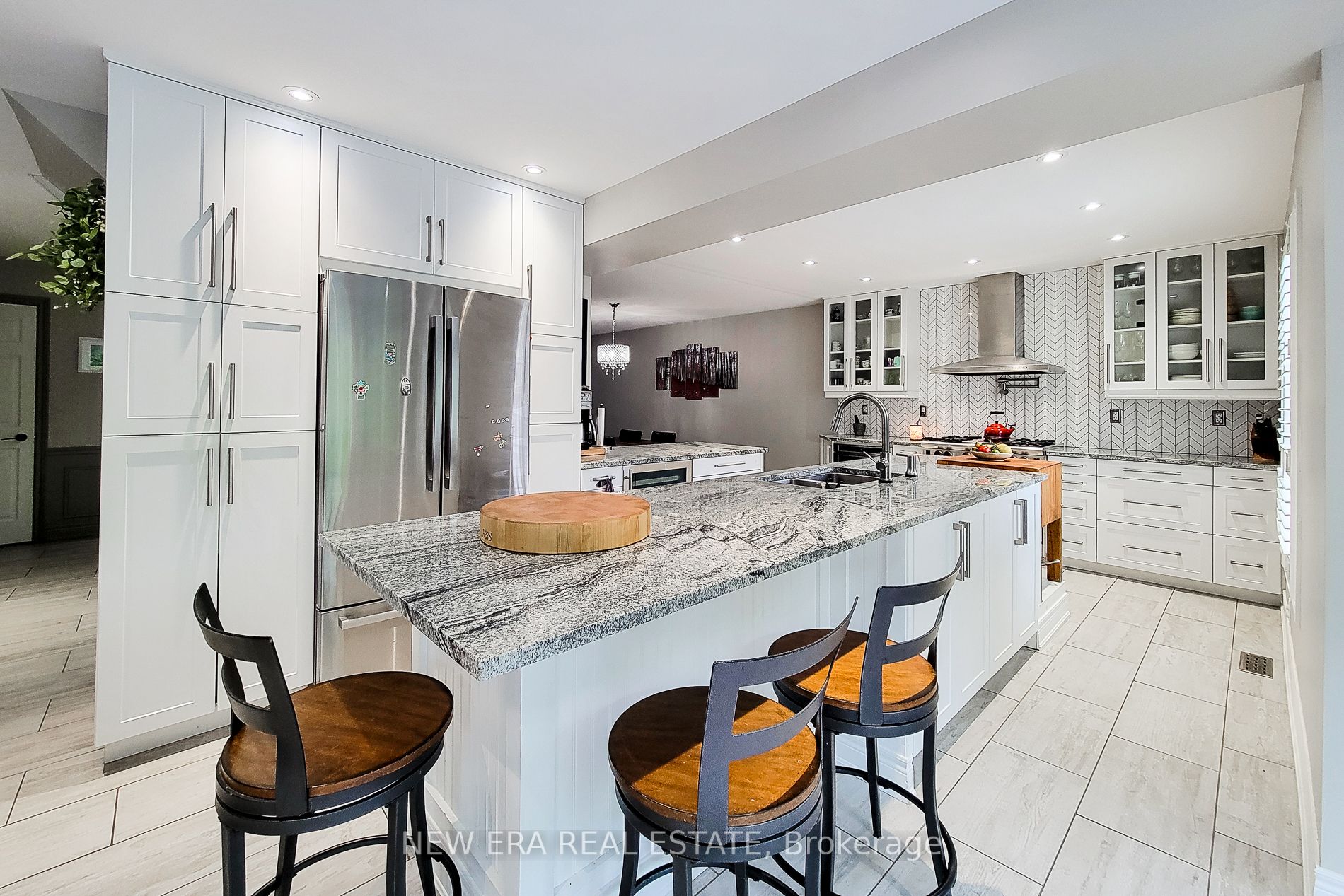 29 Woodside Square Property Photo 21