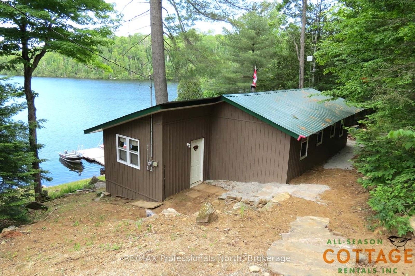 1027 Dow Trail Property Photo 4