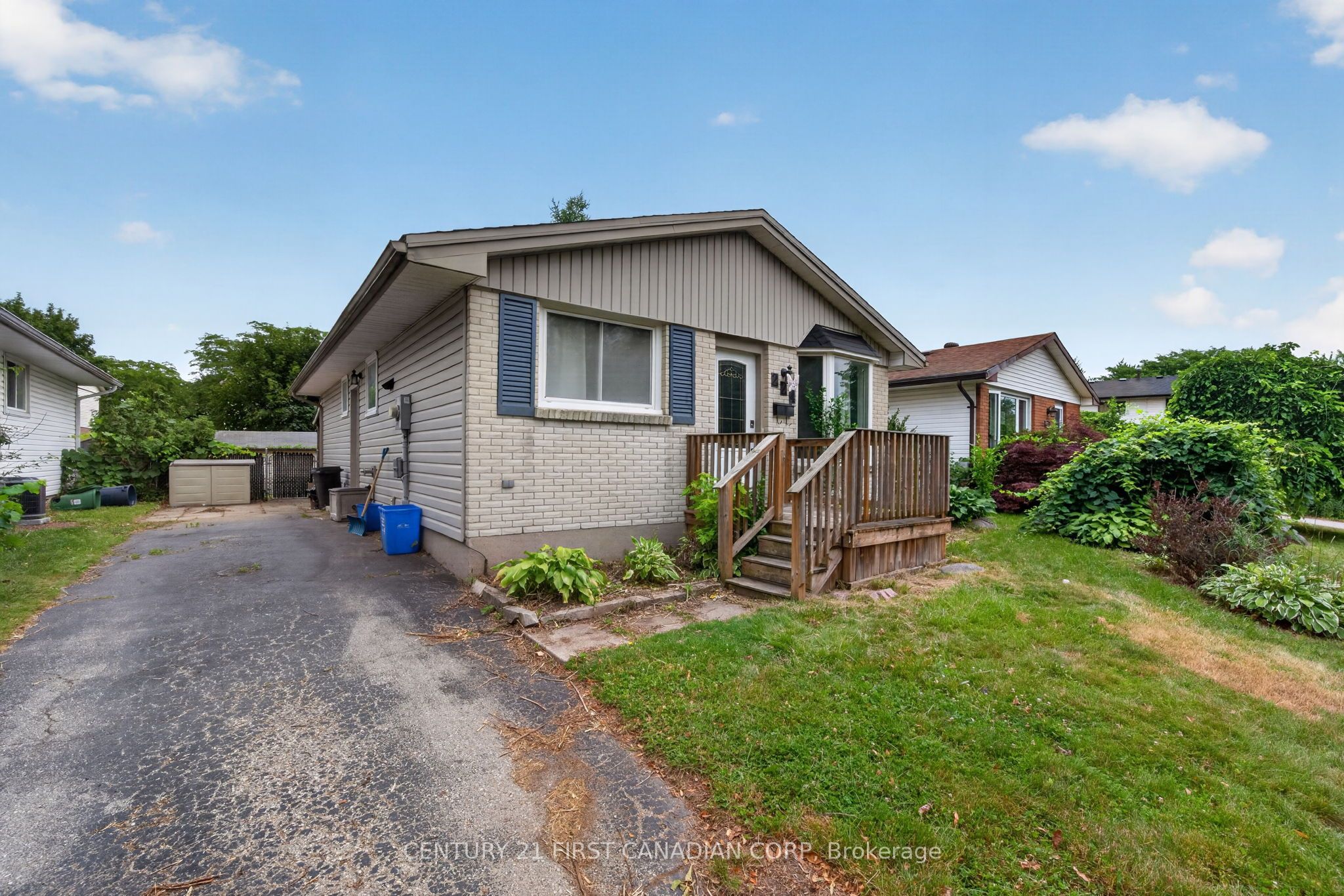 224 Culver Crescent Property Photo 1