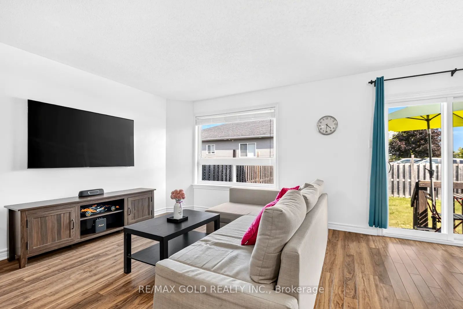 106 Thomas Street S Property Photo 10