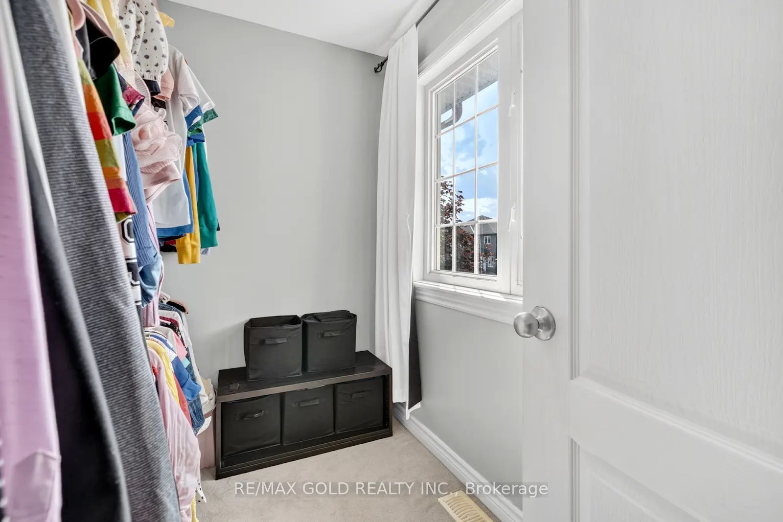 106 Thomas Street S Property Photo 25
