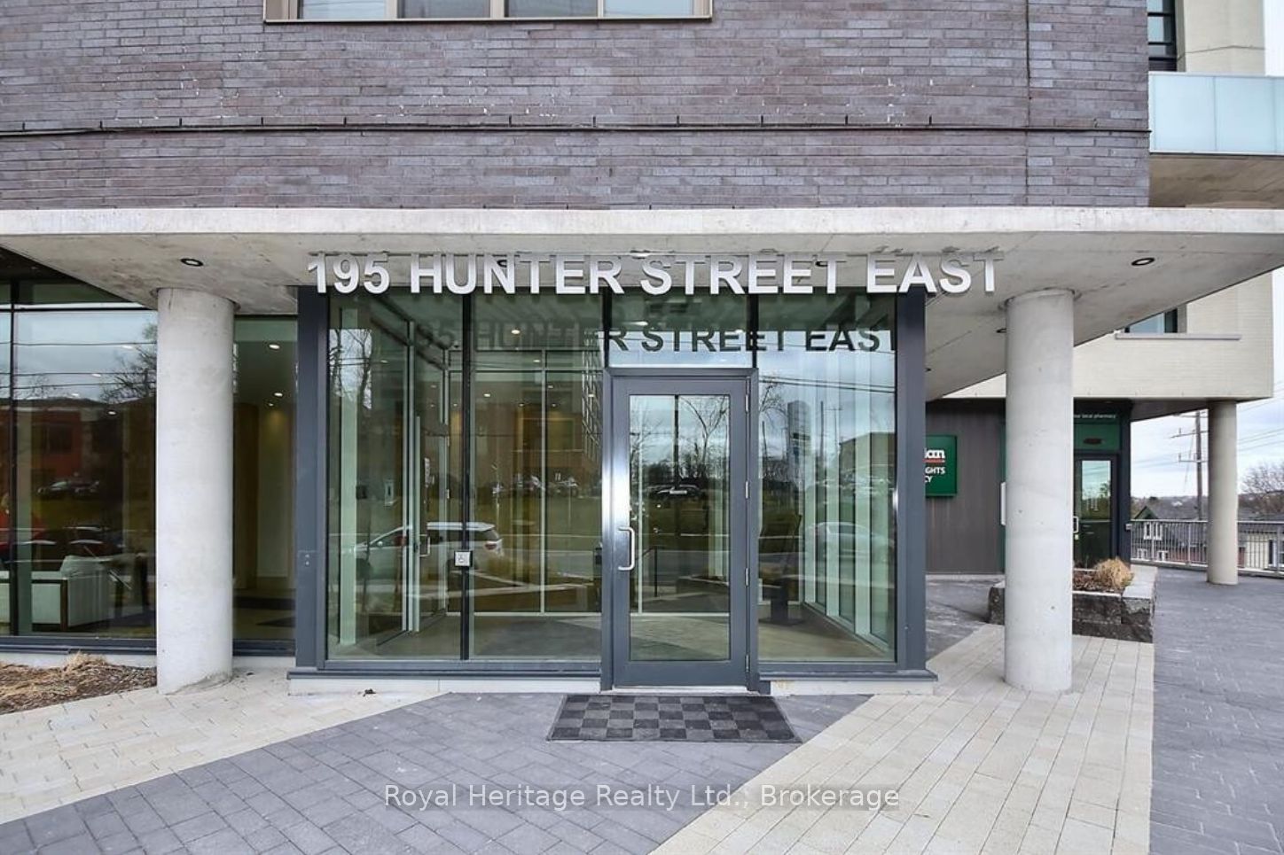 195 Hunter Street E 602 Property Photo 1