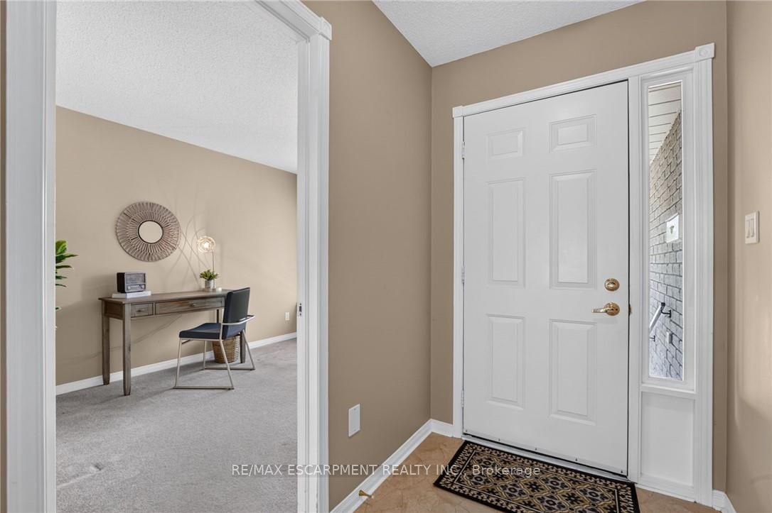 11 Garden Drive Property Photo 5