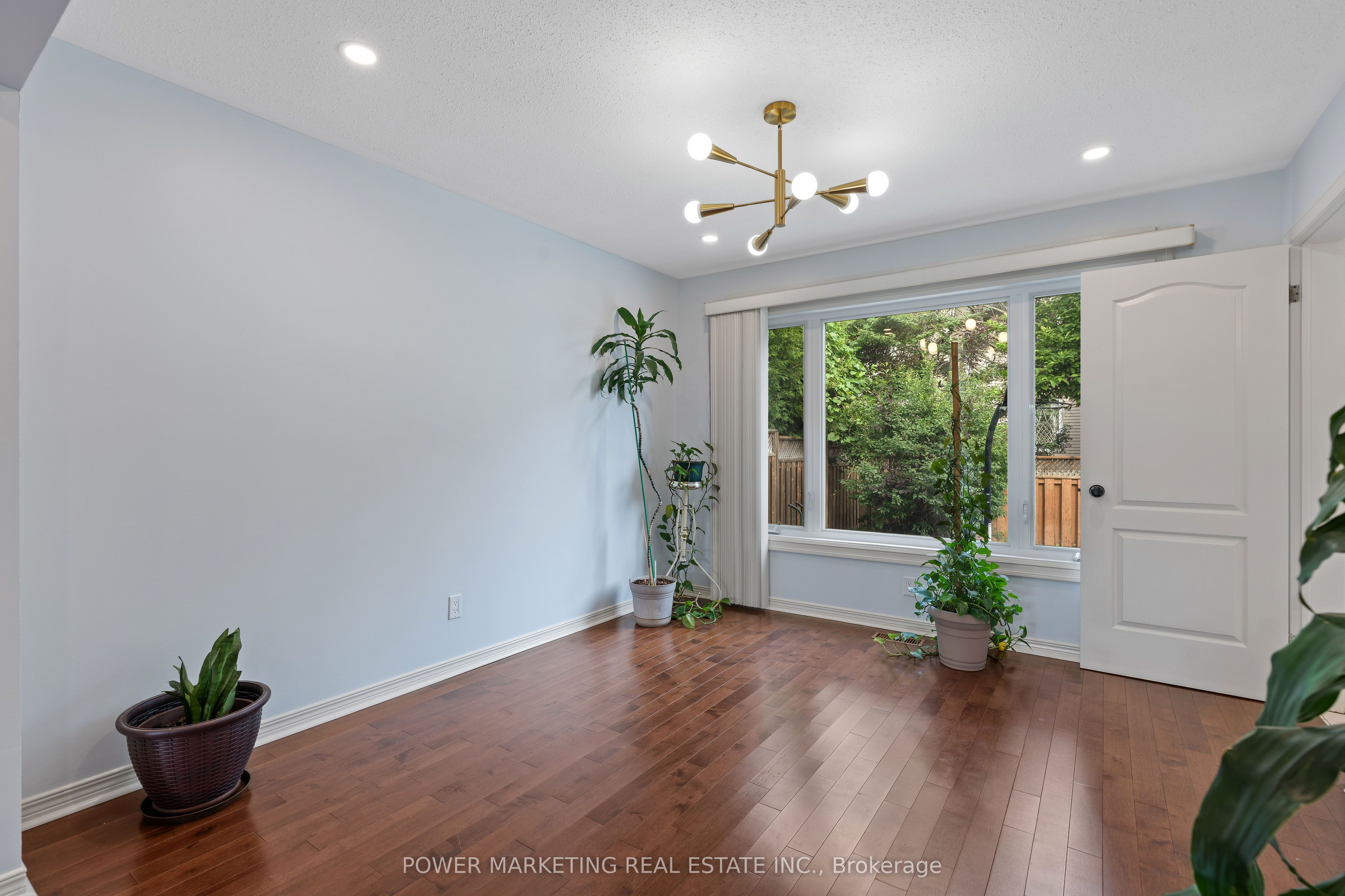 1552 Blohm Drive Property Photo 10