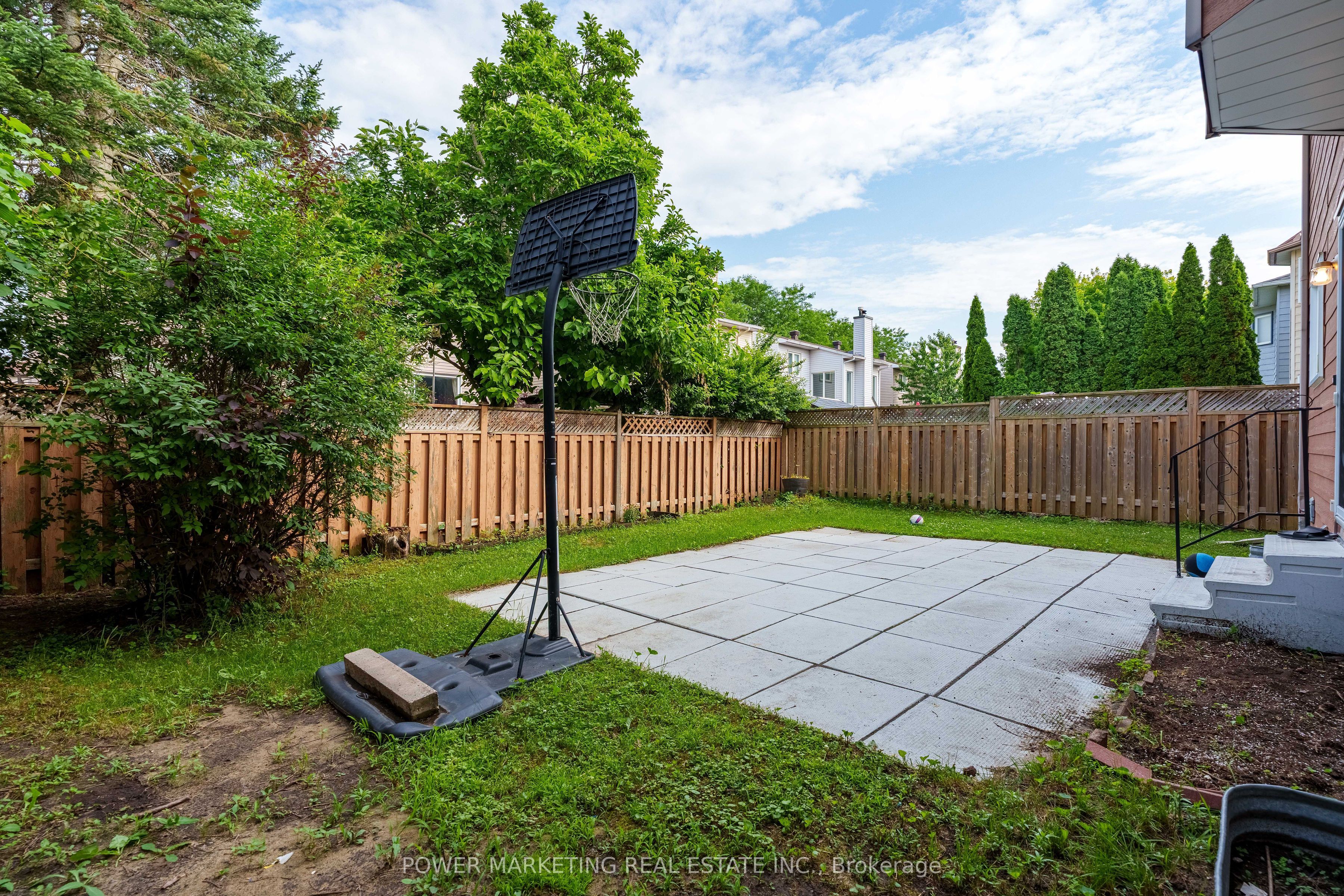 1552 Blohm Drive Property Photo 31