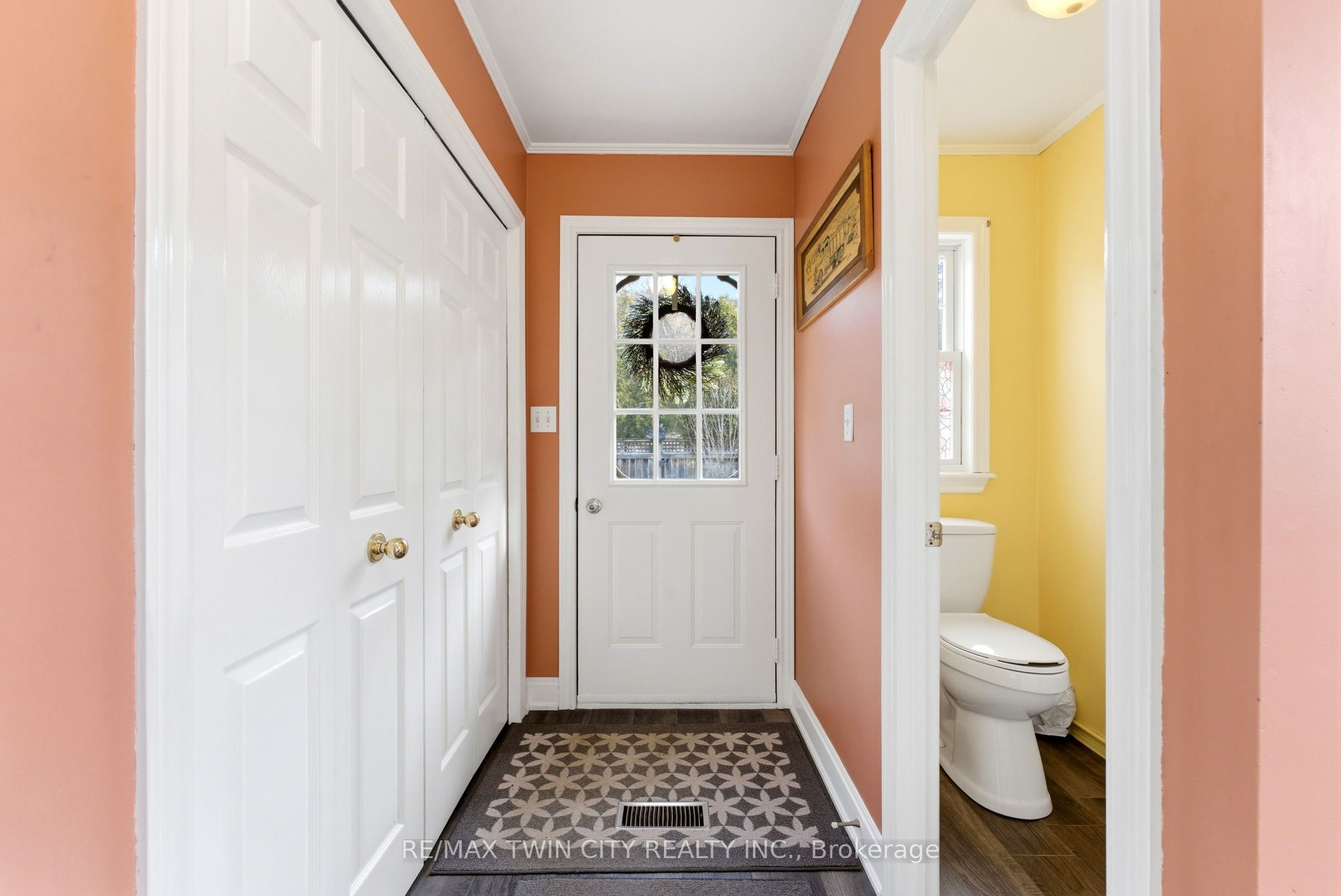 9 Willow Street Property Photo 5