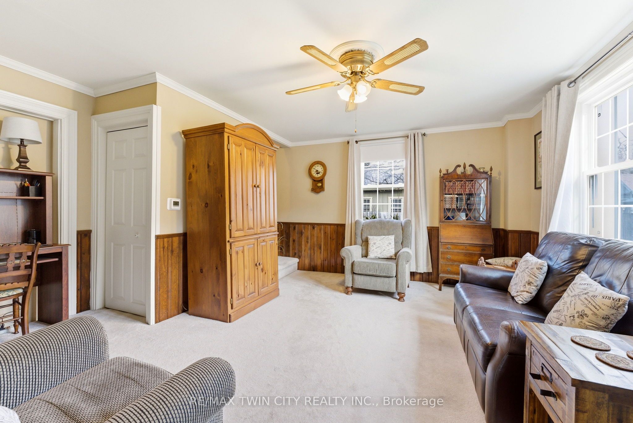 9 Willow Street Property Photo 11