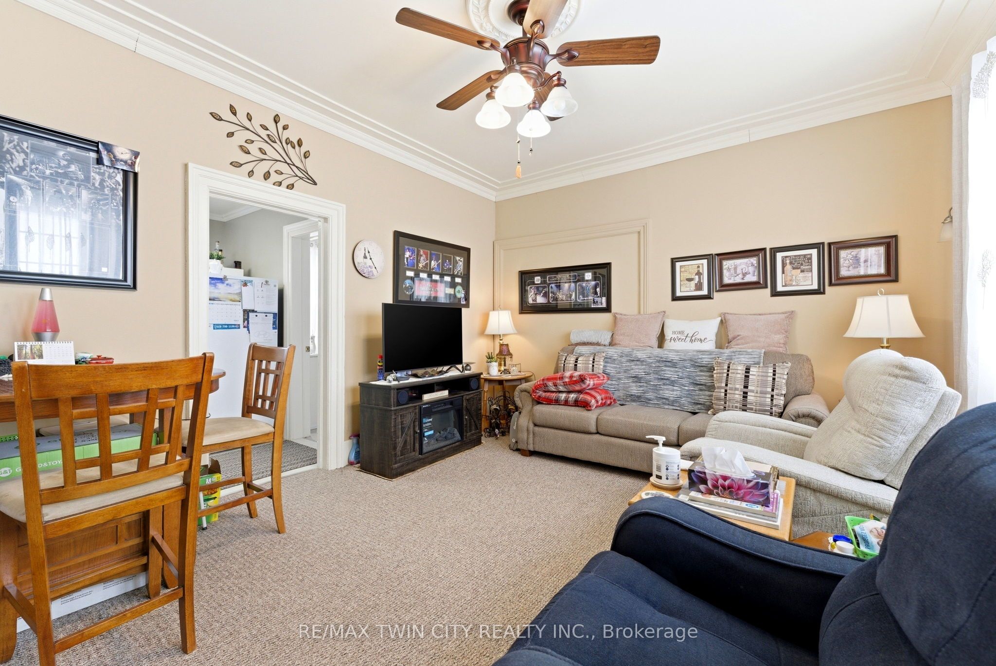 9 Willow Street Property Photo 23