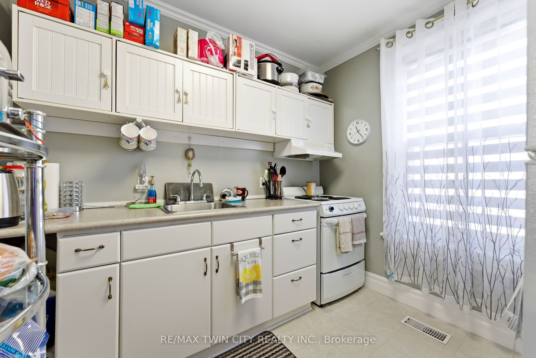 9 Willow Street Property Photo 25