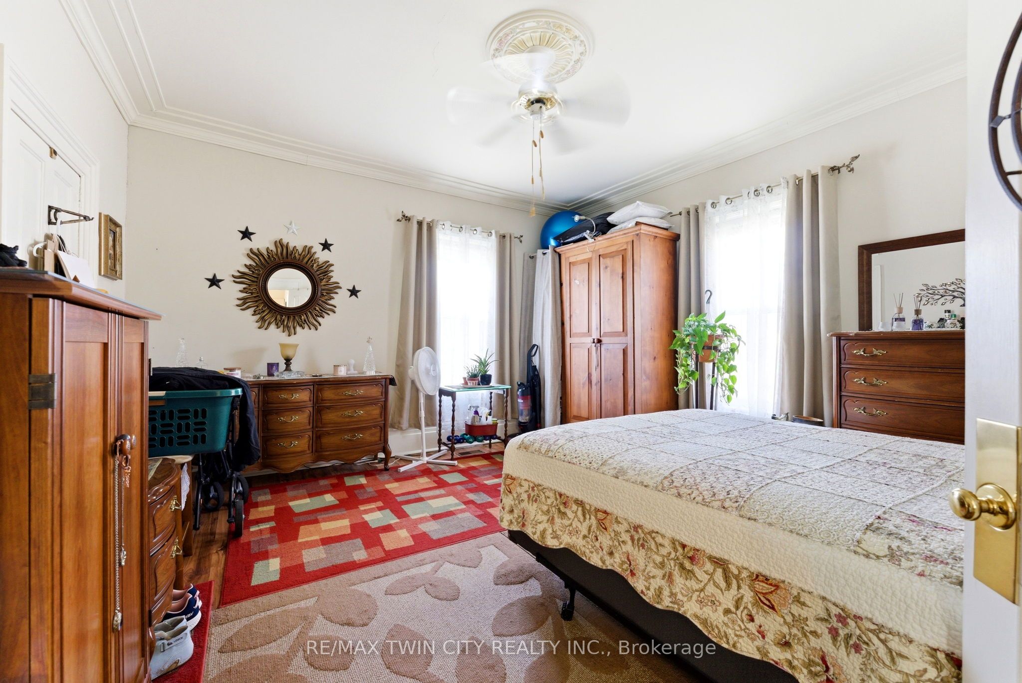 9 Willow Street Property Photo 28
