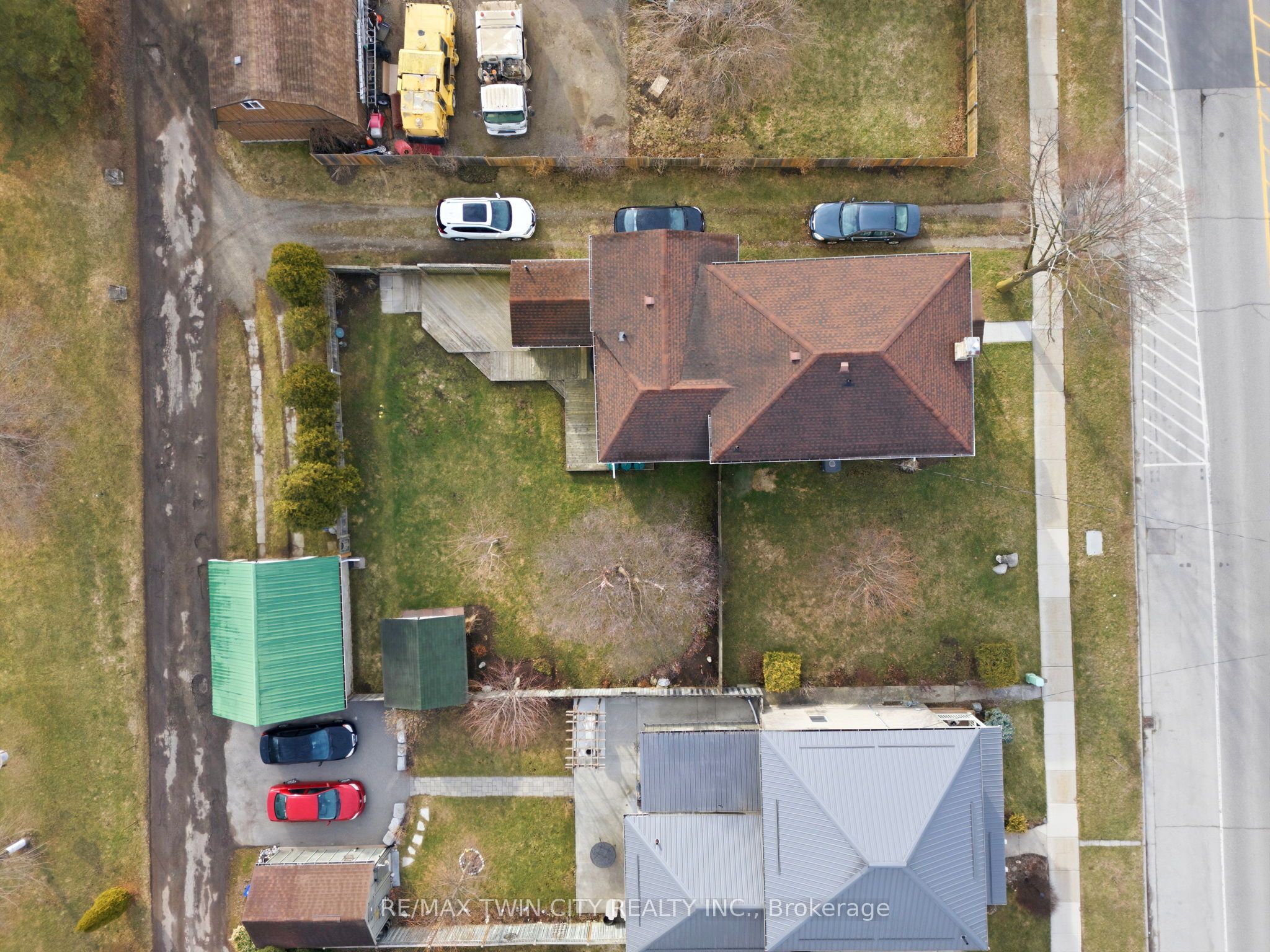 9 Willow Street Property Photo 45