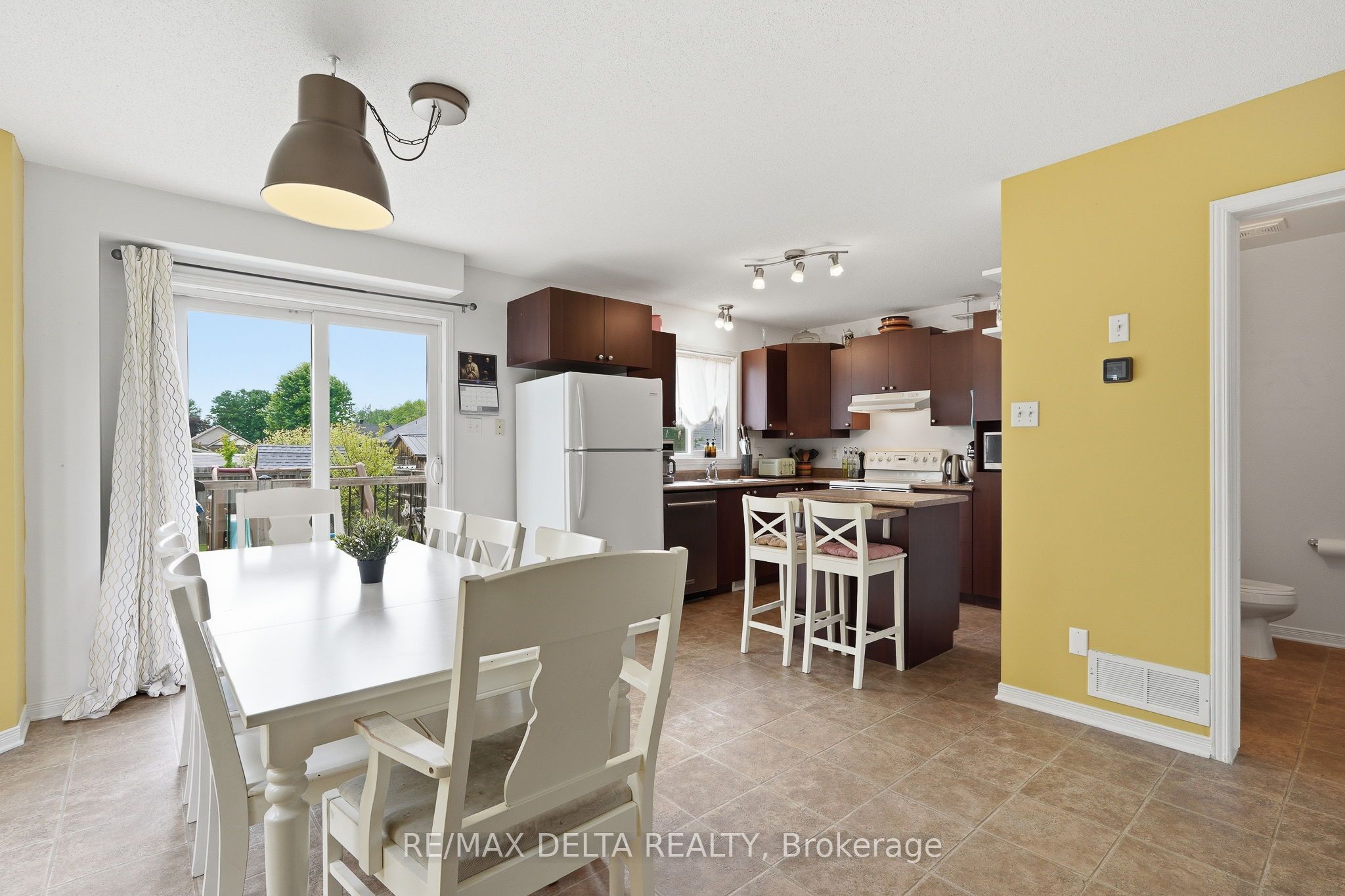 123 Panorama Avenue Property Photo 11