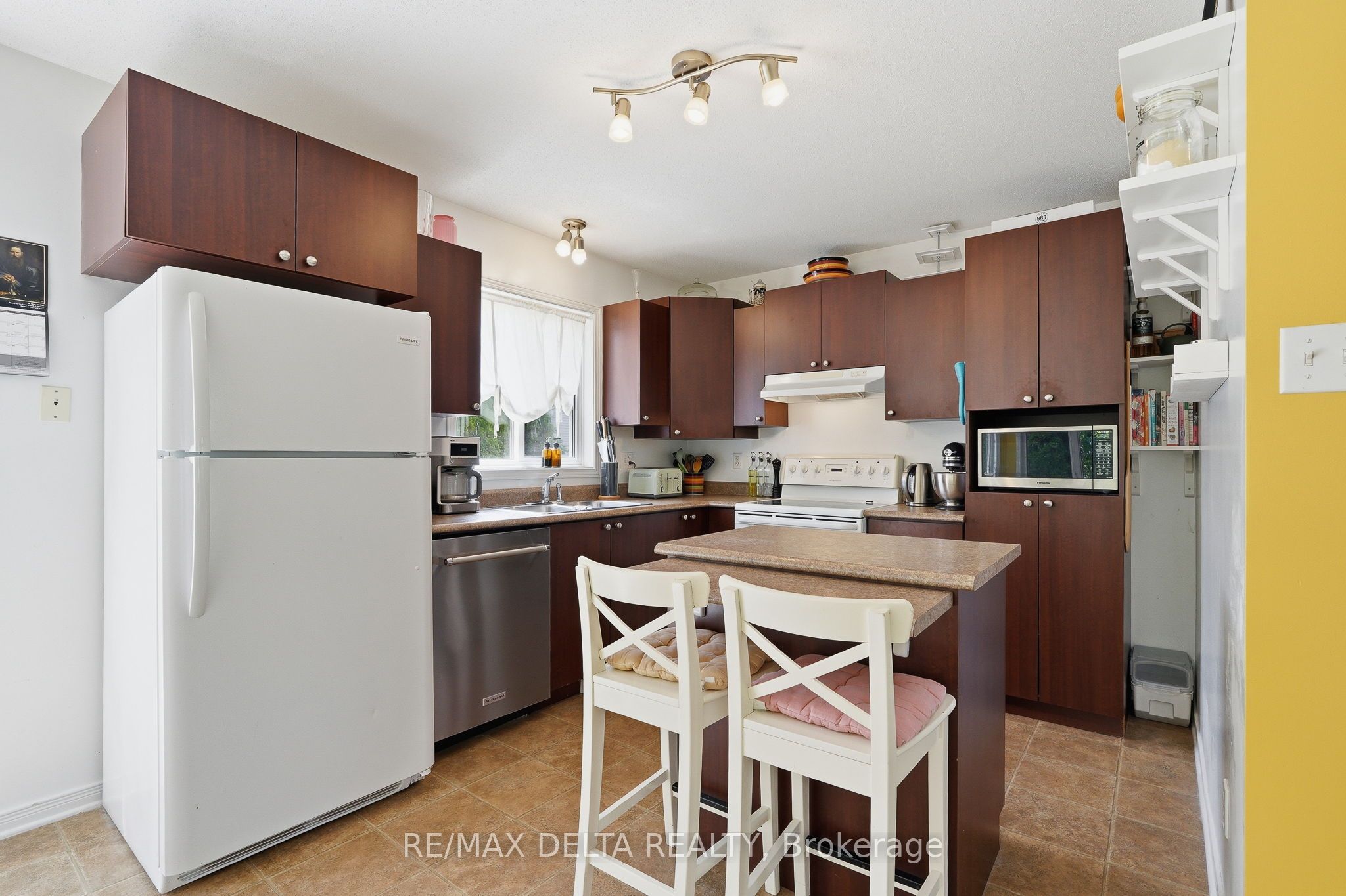 123 Panorama Avenue Property Photo 13