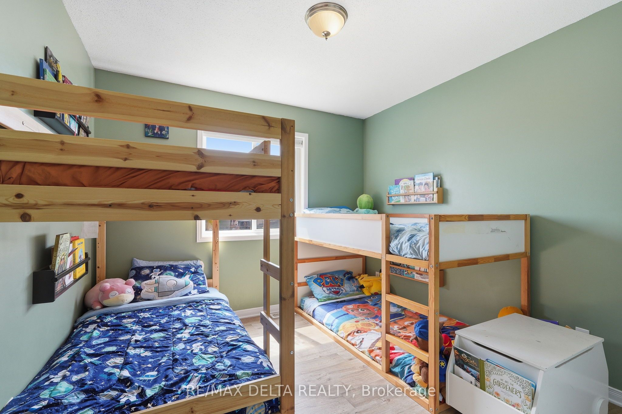 123 Panorama Avenue Property Photo 18