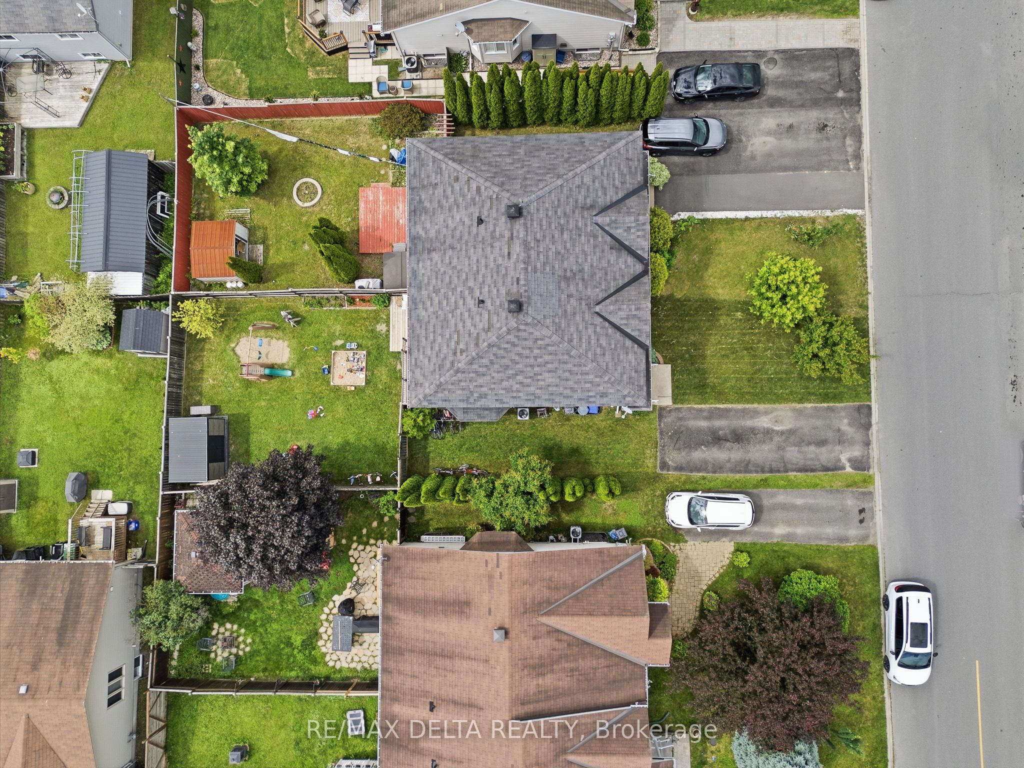 123 Panorama Avenue Property Photo 33