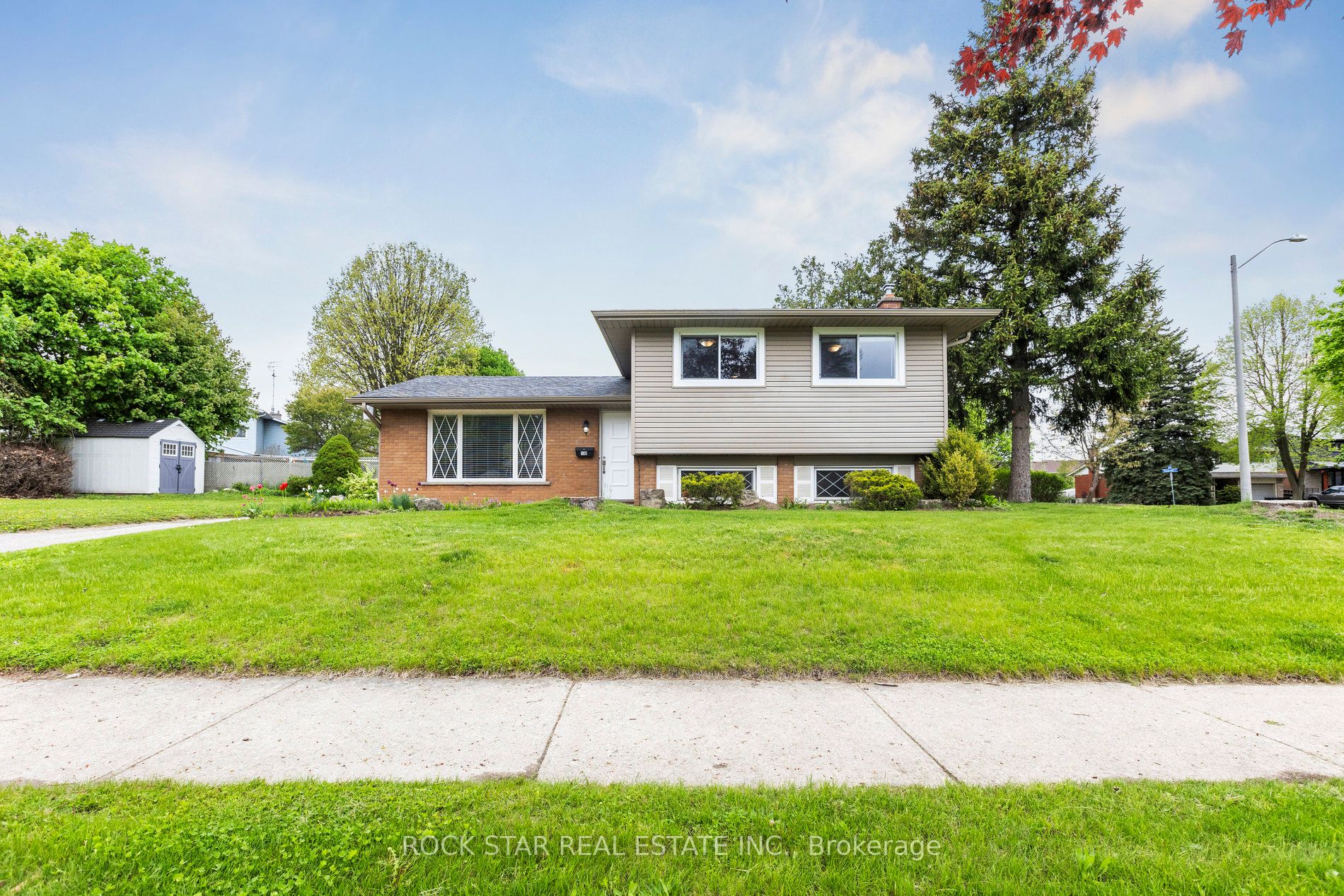 130 Hudson Crescent Property Photo 1