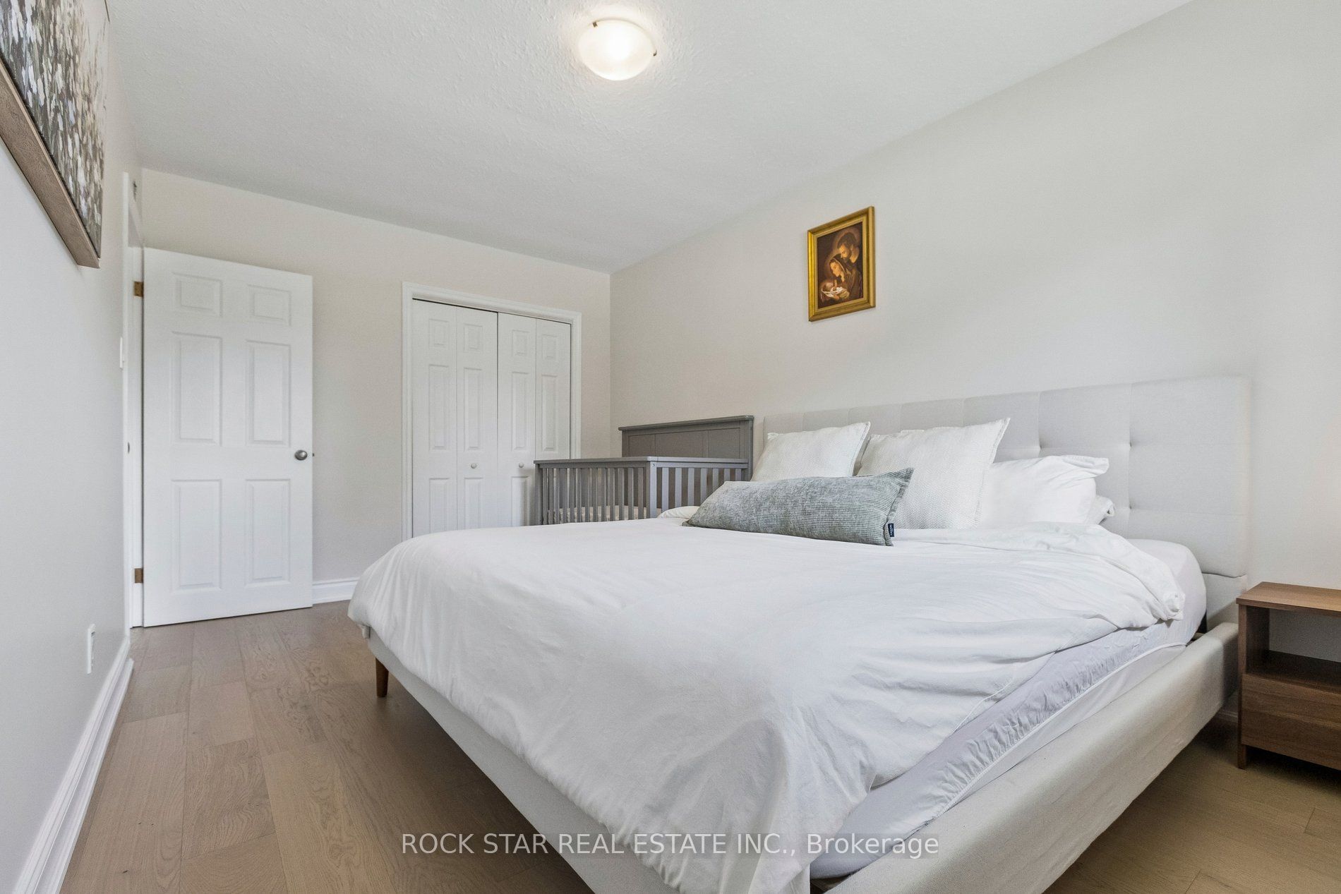 130 Hudson Crescent Property Photo 14