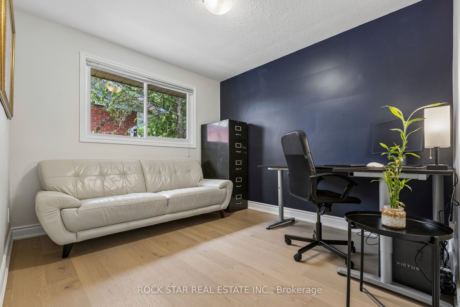 130 Hudson Crescent Property Photo 18
