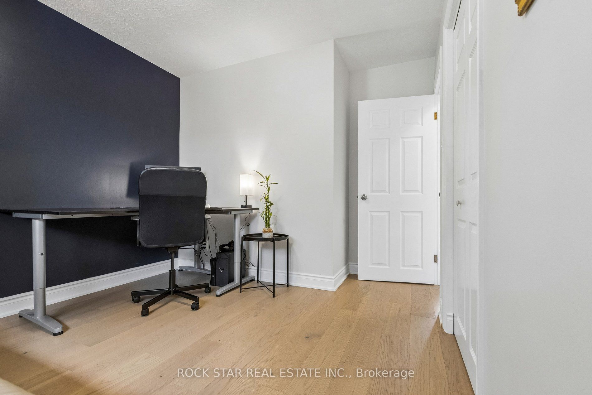 130 Hudson Crescent Property Photo 19