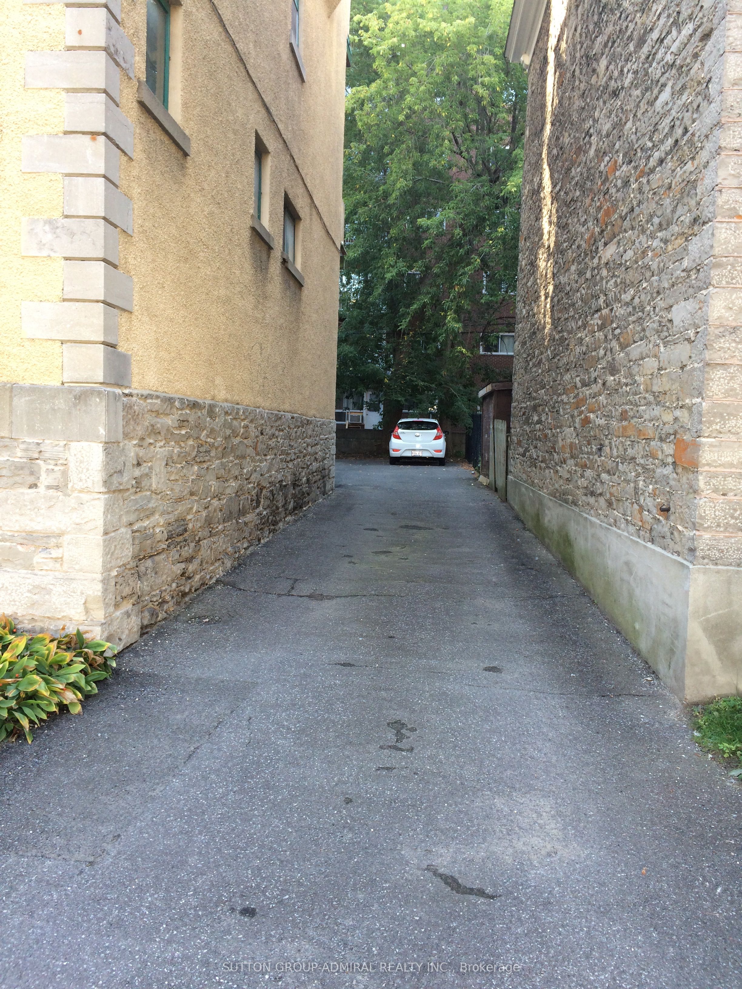 162 Daly Avenue Property Photo 3