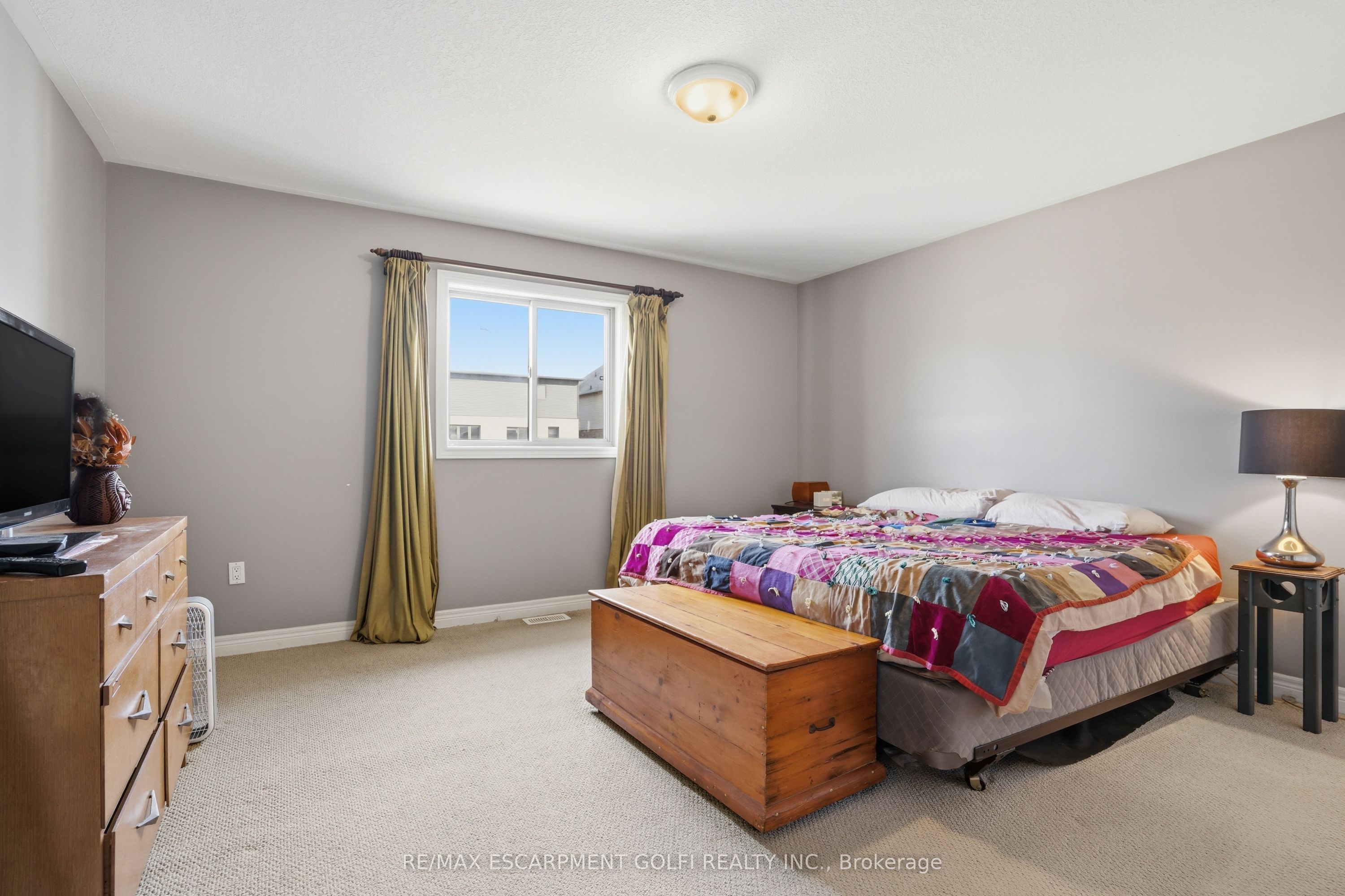 9 Pace Avenue Property Photo 12