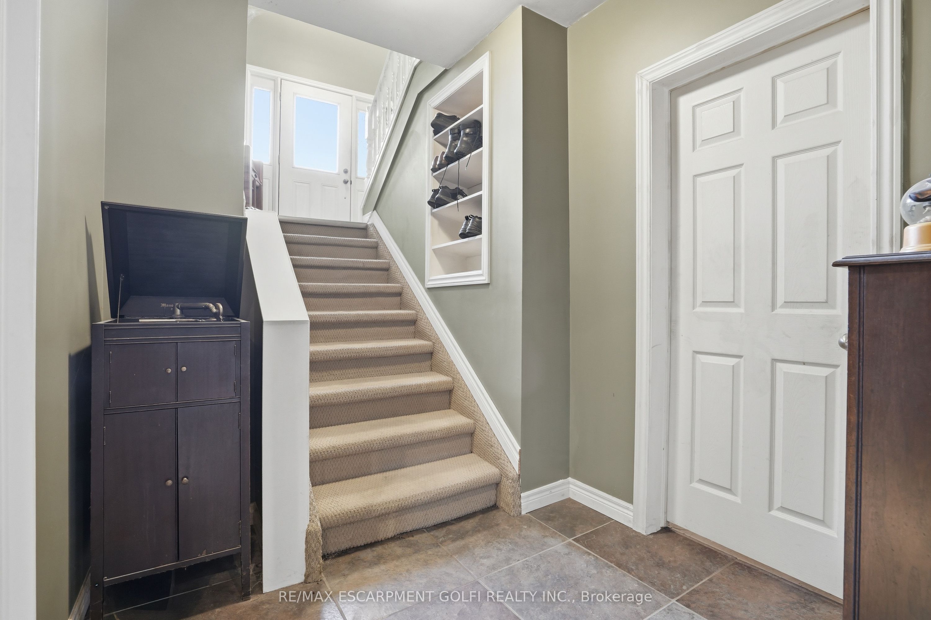 9 Pace Avenue Property Photo 17