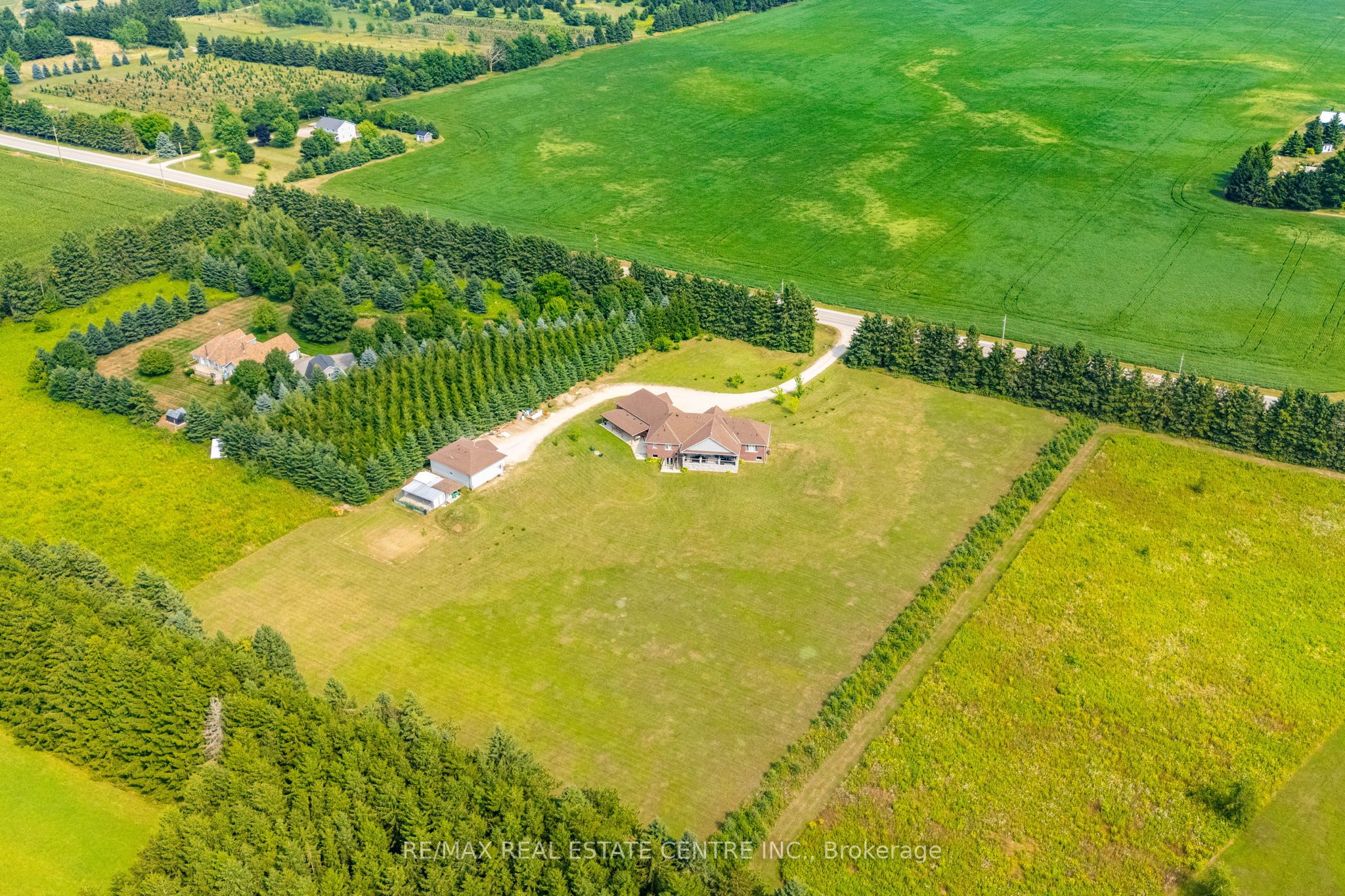023181 Erin East Garafraxa Townline Property Photo 3