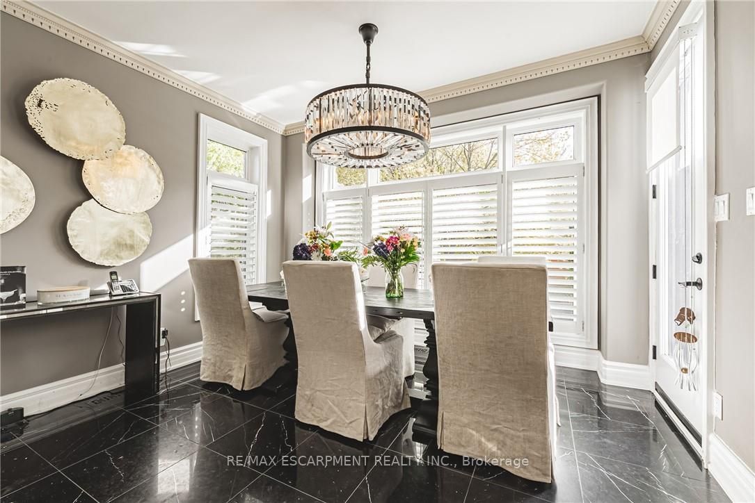 712 Highvalley Road Property Photo 15