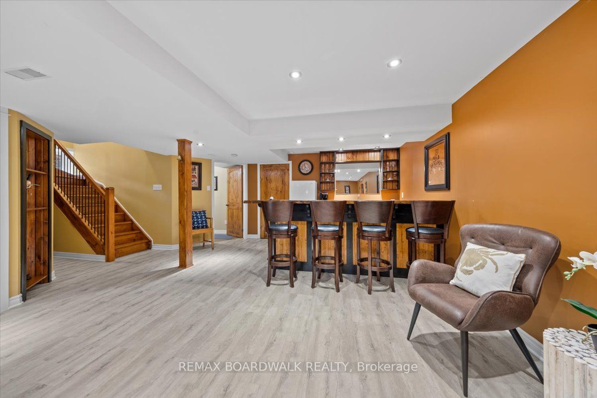 178 Baillie Avenue Property Photo 31