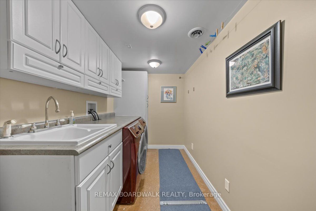 178 Baillie Avenue Property Photo 37