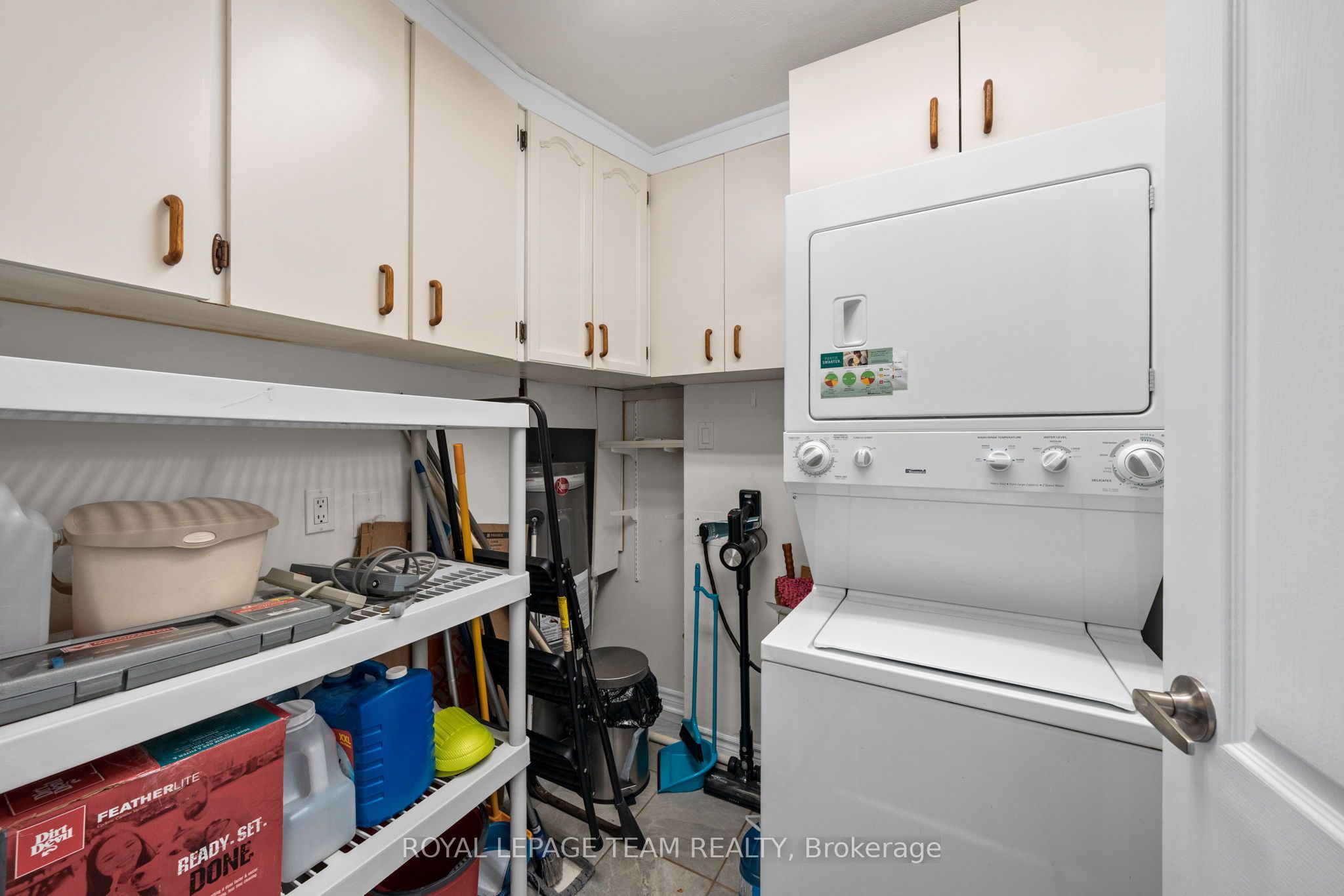 200 Lafontaine Avenue 1003 Property Photo 22