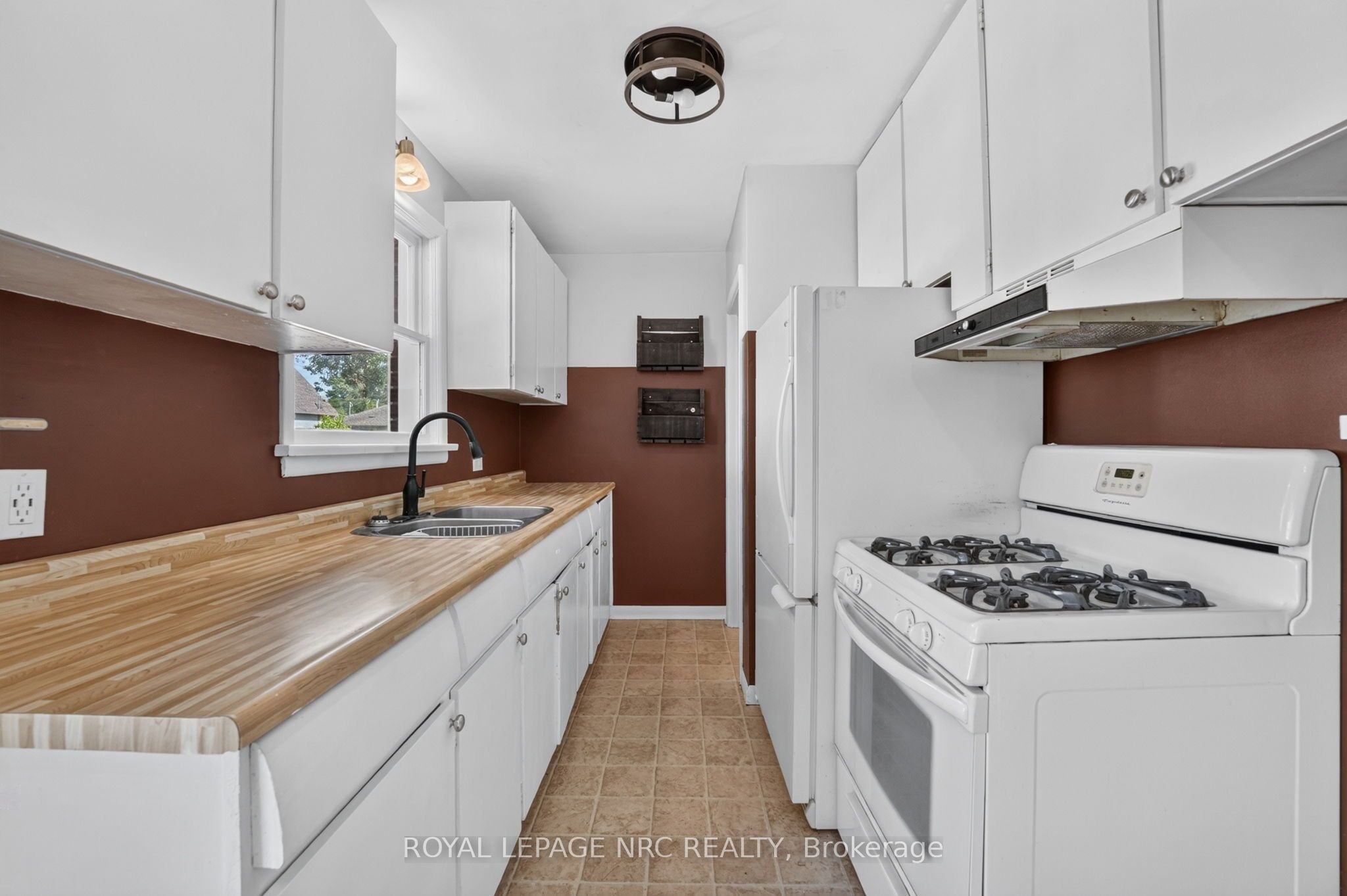16 Ferguson Avenue Property Photo 10