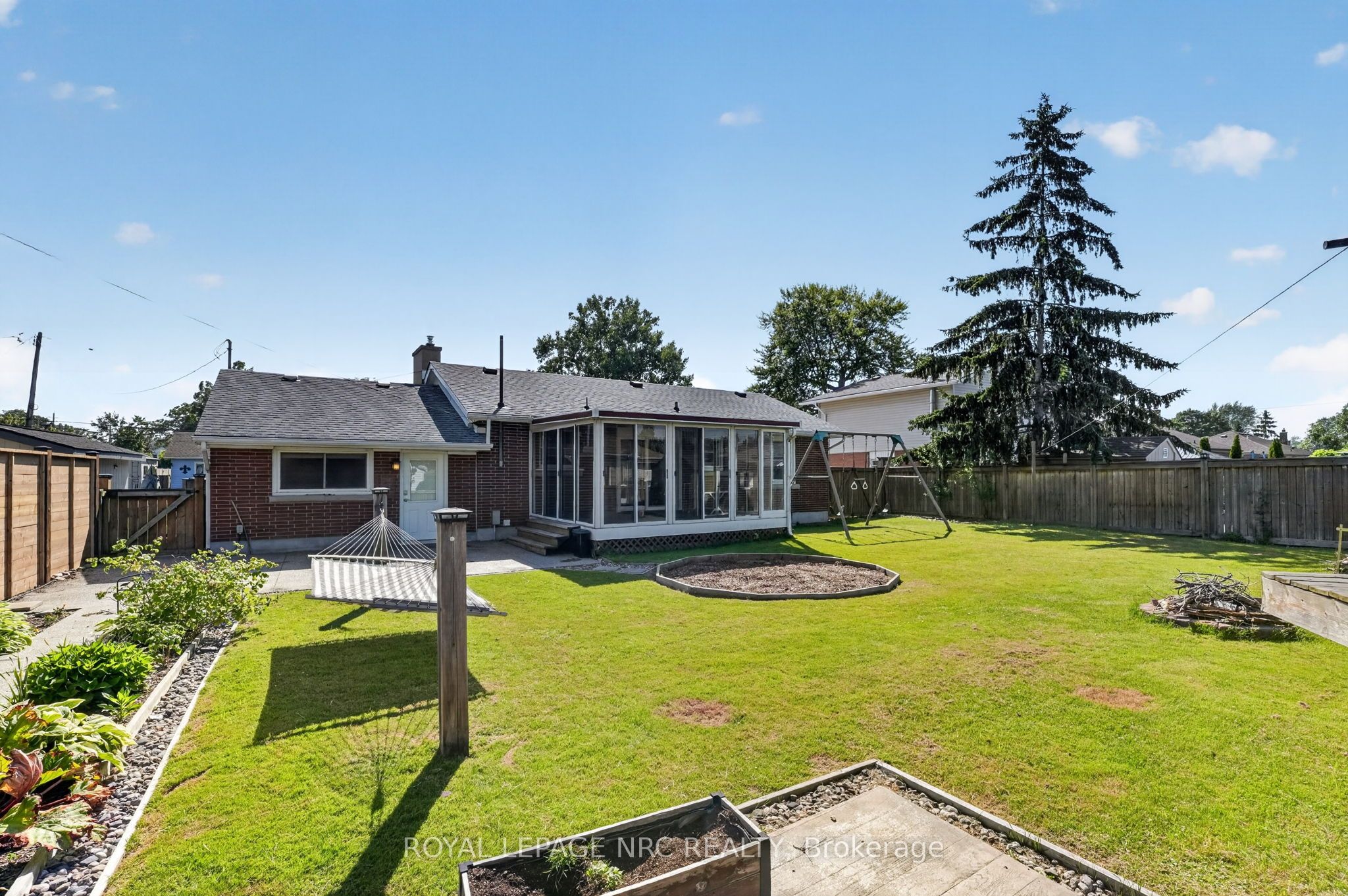 16 Ferguson Avenue Property Photo 35