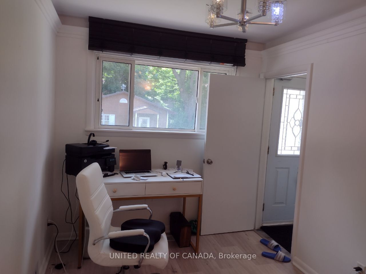 940 Oxford Street W Property Photo 6