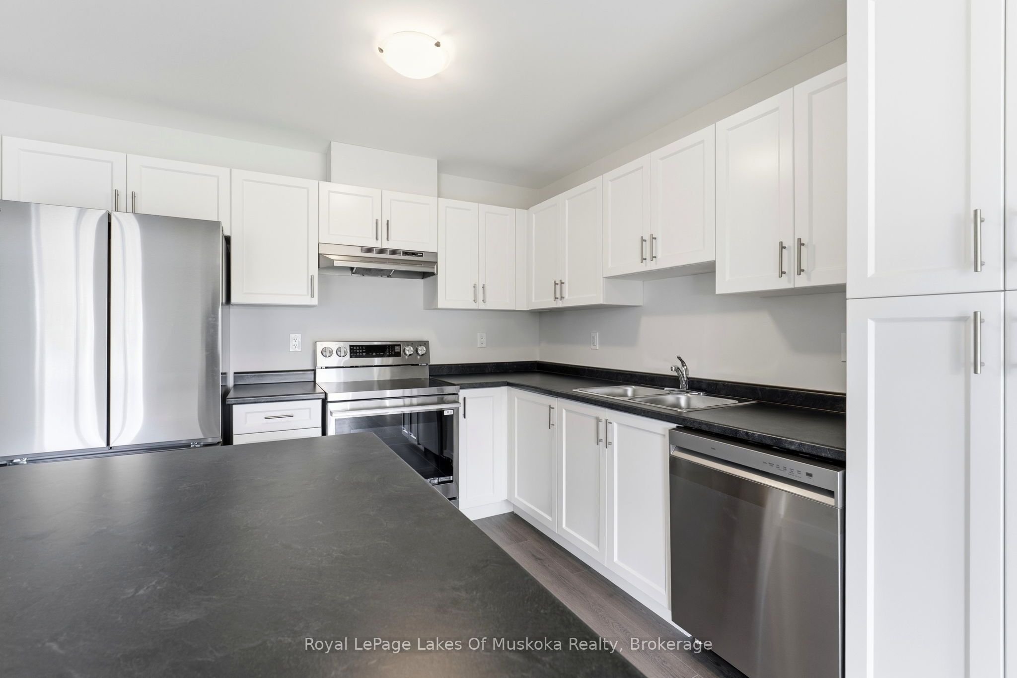17 Mcconnell Crescent Property Photo 12